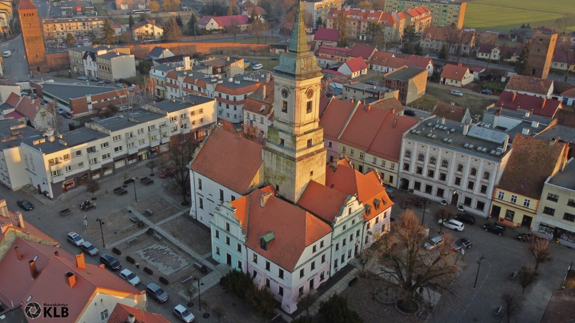 Urocza Byczyna i jej złota godzina